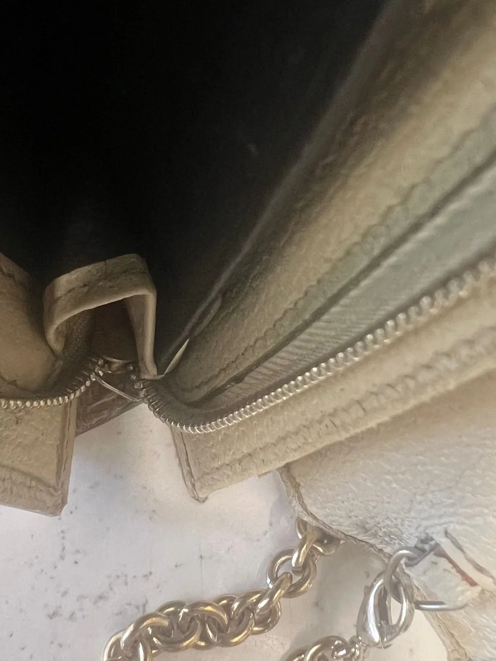 Gucci Brown Beige Monogram Canvas Chain Clutch